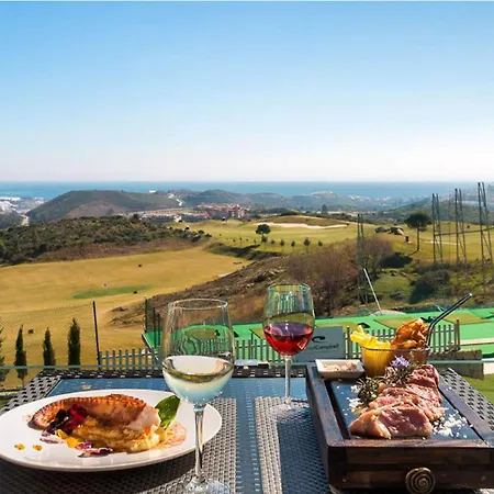 Bohemian-chic Hideaway With Sun-drenched Terrace La Cala De Mijas